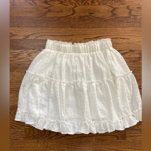 NWT White Mini Skirt- Small - Picture 3 of 7